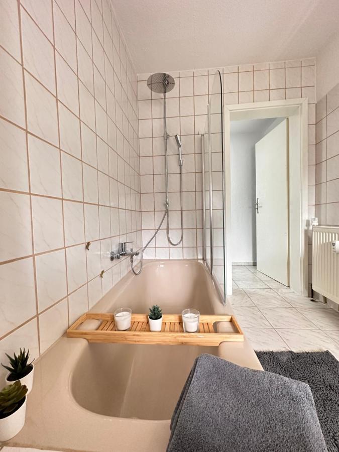 Appartement Auhagen - Kueche, Badewanne, Regendusche, Netflix מראה חיצוני תמונה